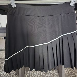 Women's golf skort